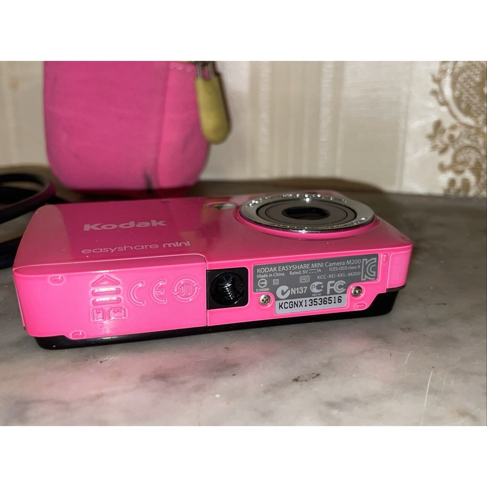 Kodak Digital Camera EasyShare Mini M200 Hot Pink 10.0MP w/ Case & Battery - Picture 9 of 15